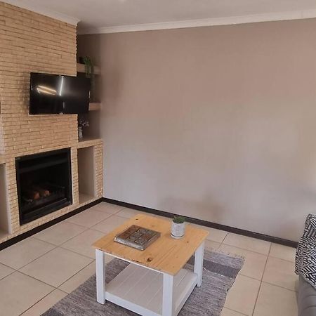 Mount Road Spacious Cottage מראה חיצוני תמונה